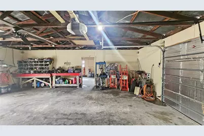 11455 SE Highway 464C, Ocklawaha, FL 32179 - Photo 32