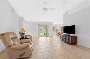 14 Lamoyne Ln, Palm Coast, FL 32137 - Photo 10