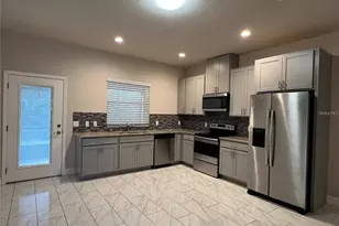 11 Ullock Pl, Palm Coast, FL 32164 - Photo 2