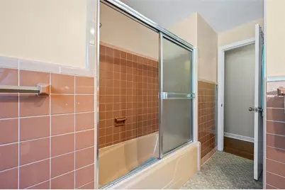 2238 NW 16th Avenue, Gainesville, FL 32605 - Photo 26