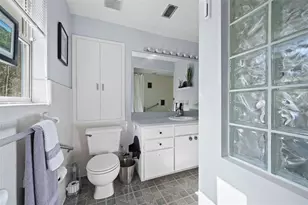 2238 NW 16th Ave, Gainesville, FL 32605 - Photo 20