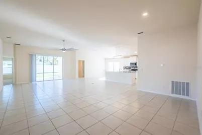 1 Zinnia Court, Palm Coast, FL 32164 - Photo 4