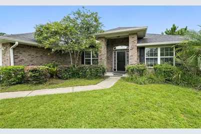 8 Zorro Court, Palm Coast, FL 32164 - Photo 2