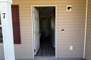 7 Russkin Ln, Palm Coast, FL 32164 - Photo 2