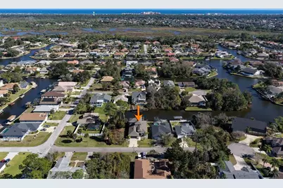 7 Curtis Court, Palm Coast, FL 32137 - Photo 6