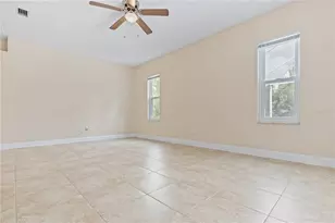 16 Pinelynn Dr, Palm Coast, FL 32164 - Photo 10