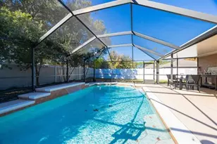 5 Rippling Pl, Palm Coast, FL 32164 - Photo 2