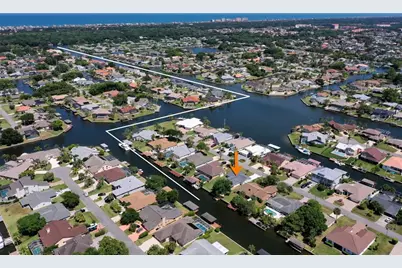 13 Cedarwood Court, Palm Coast, FL 32137 - Photo 4