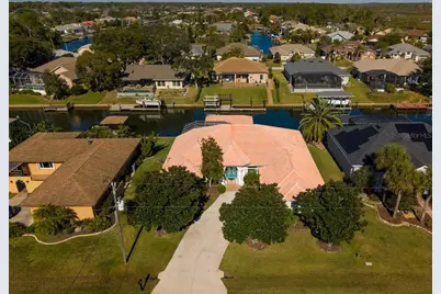 10 Collinson Court, Palm Coast, FL 32137 - Photo 2