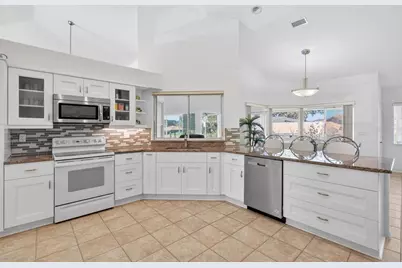 10 Collinson Court, Palm Coast, FL 32137 - Photo 18