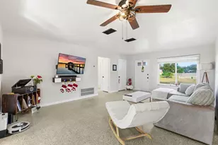 1456 Helena Ct, Deltona, FL 32725 - Photo 4