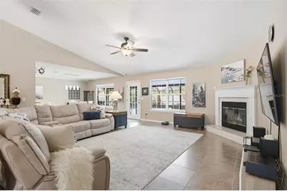 27 Burning Bush Drive, Palm Coast, FL 32137 - Photo 4