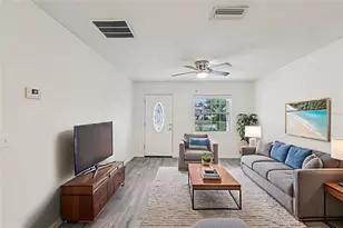 2574 Lofberg Dr, Jacksonville, FL 32216 - Photo 4