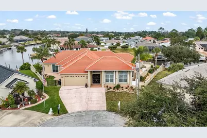 31 Coleridge Court, Palm Coast, FL 32137 - Photo 2