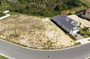 6 Rio Vista Dr, Palm Coast, FL 32137 - Photo 2