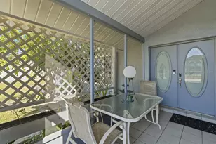 934 Wilmington Dr, Deltona, FL 32725 - Photo 2