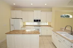 17 Oasis Cir, Palm Coast, FL 32137 - Photo 14