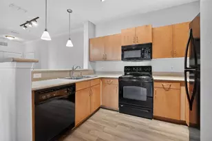 8290 W Gate Pkwy, Jacksonville, FL 32216 - Photo 8