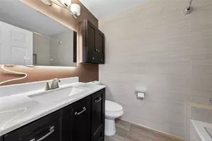 20737 SW 81st Pl, Cutler Bay, FL 33189 - Photo 10