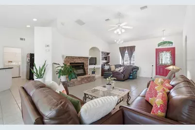 93 Covington Lane, Palm Coast, FL 32137 - Photo 12