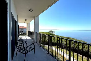 423 Mariner Dr, Tarpon Springs, FL 34689 - Photo 14