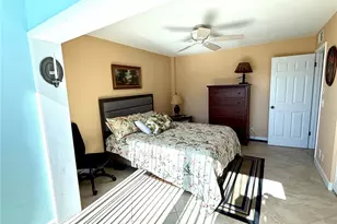 423 Mariner Dr, Tarpon Springs, FL 34689 - Photo 10