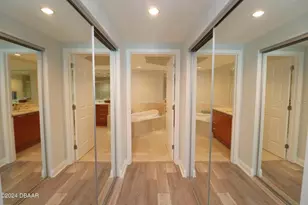 231 Riverside Dr, Daytona Beach, FL 32117 - Photo 16