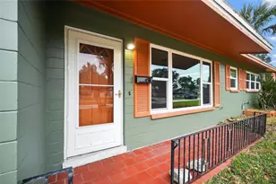 211 Lynnhurst Dr, Ormond Beach, FL 32176 - Photo 2