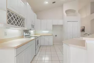 24 Essex Ln, Palm Coast, FL 32164 - Photo 10