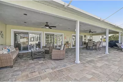 1 Cloverdale Court S, Palm Coast, FL 32137 - Photo 12