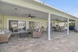 1 Cloverdale Ct S, Palm Coast, FL 32137 - Photo 12