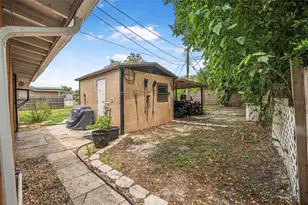 1333 E Lombardy Dr, Deltona, FL 32725 - Photo 30