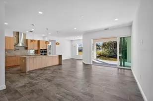 7 Crandon Ct, Palm Coast, FL 32137 - Photo 6