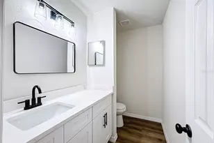 4445 Rayfield Dr, Sarasota, FL 34243 - Photo 28