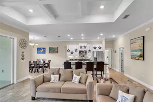 10 Point of Woods Dr, Palm Coast, FL 32164 - Photo 8