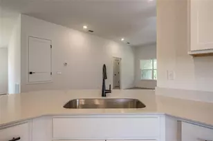 73 Price Ln, Palm Coast, FL 32164 - Photo 6