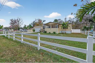 56320 Cherry Tree Road, Astor, FL 32102 - Photo 14