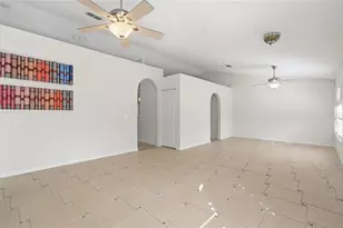 4 Rolls Royce Ct S, Palm Coast, FL 32164 - Photo 4