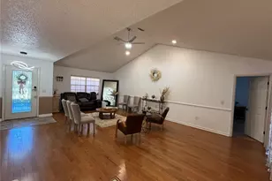 32 Westlawn Pl, Palm Coast, FL 32164 - Photo 2