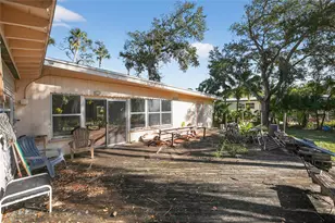 1630 Riverside Dr, Daytona Beach, FL 32117 - Photo 16