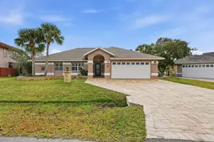 31 Cherokee Ct W, Palm Coast, FL 32137 - Photo 2