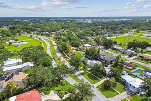 317 Shore Dr E, Oldsmar, FL 34677 - Photo 22