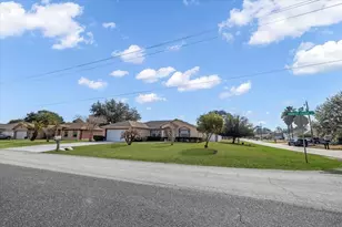 4 Forest Grove Dr, Palm Coast, FL 32137 - Photo 10