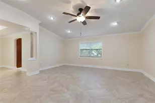 8 Cole Pl, Palm Coast, FL 32137 - Photo 4