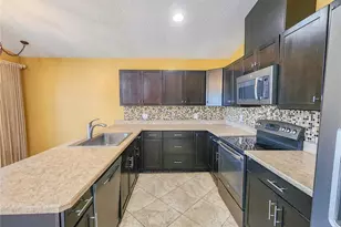 31 Lago Vista Pl, Palm Coast, FL 32164 - Photo 12