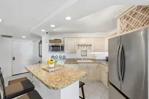 925 N Halifax Ave, Daytona Beach, FL 32118 - Photo 8