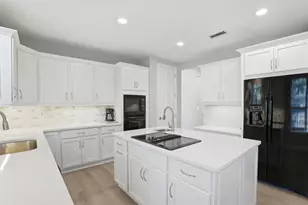 13 Madeira Ct, Palm Coast, FL 32137 - Photo 12