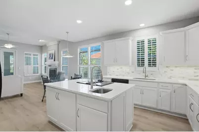 13 Madeira Court, Palm Coast, FL 32137 - Photo 10