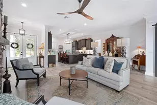 622 W 11th Ave, Mount Dora, FL 32757 - Photo 16