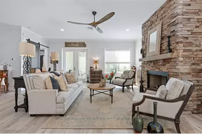 622 W 11th Avenue, Mount Dora, FL 32757 - Photo 12